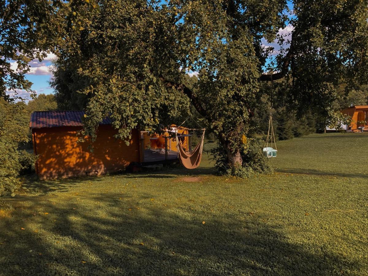 Starp Debesim Un Zemi Guest House Kraslava Exterior photo