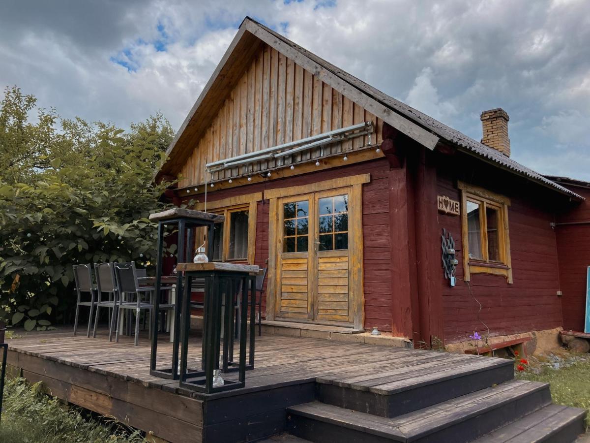 Starp Debesim Un Zemi Guest House Kraslava Exterior photo